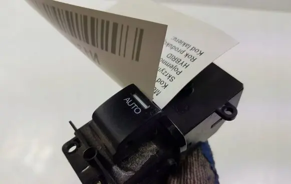 Honda CR-Z Electric window control switch