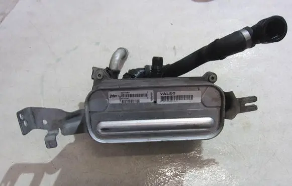 BMW 6 F12 F13 Transmission/gearbox oil cooler 7638580