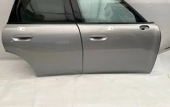 Mini Countryman U25 Front door C6B