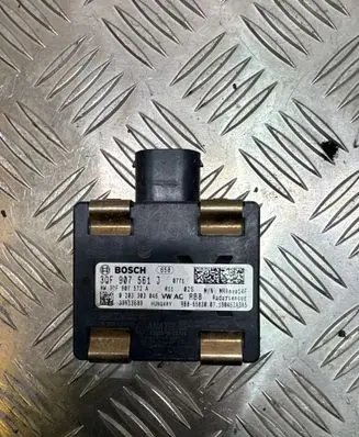Volkswagen PASSAT B8 Distronic sensor radar 3QF907561J 3QF907572A