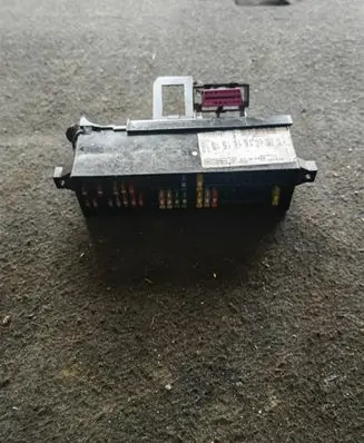 Volkswagen Tiguan Fuse module
