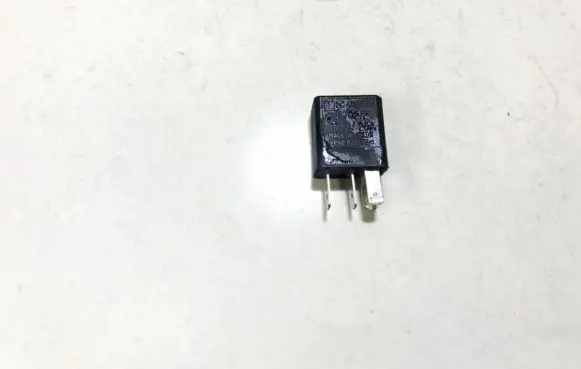 Opel Zafira A Other relay 24432880 70221