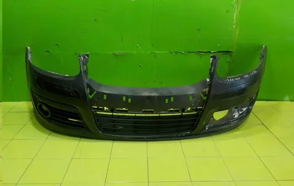 Volkswagen Golf VI Front bumper PRZOD