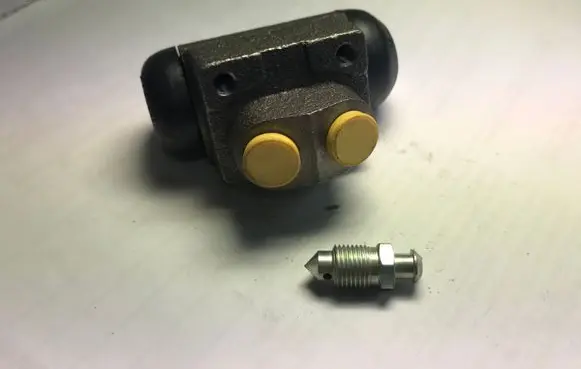 Ford Escort Rear brake cylinder 4259