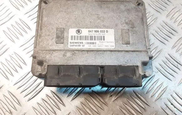Skoda Fabia Mk1 (6Y) Engine control unit/module 047906033D