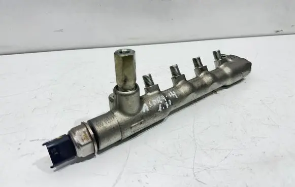 Opel Astra J Fuel main line pipe