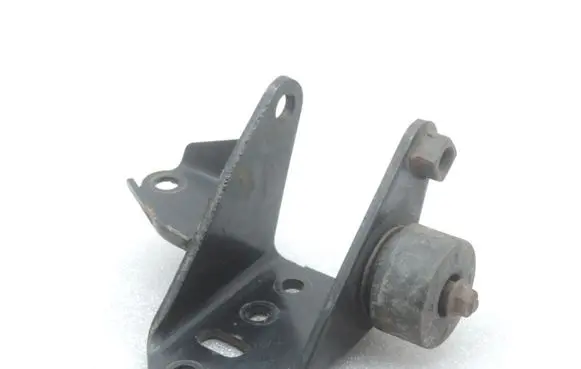 Toyota Avensis T250 Engine mounting bracket 1232126010