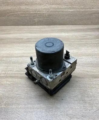 Toyota Corolla Verso AR10 ABS Pump 445400F020 0265950412 0265234222