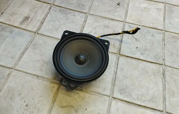 BMW 1 E81 E87 Front door high frequency speaker 6513914149401