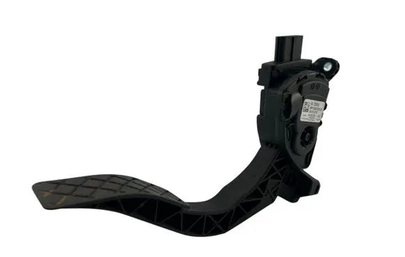 Accelerator throttle pedal