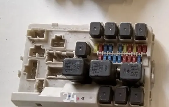 Infiniti G37 Fuse box set