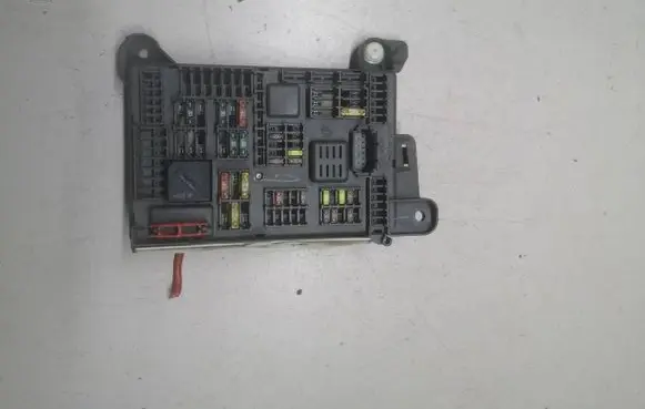 BMW X5 E70 Fuse module 518954021A 693168704