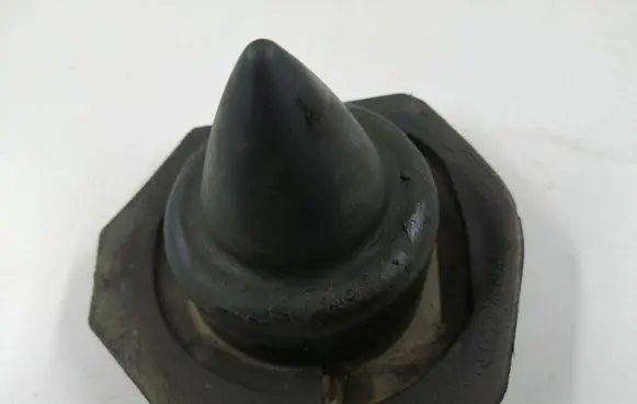 Nissan Qashqai Rear coil spring rubber mount 550324EA0A