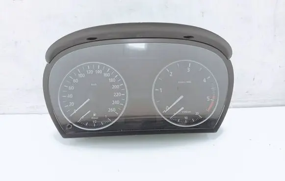 BMW 3 E90 E91 Speedometer (instrument cluster) 102535048 450059344 9110205