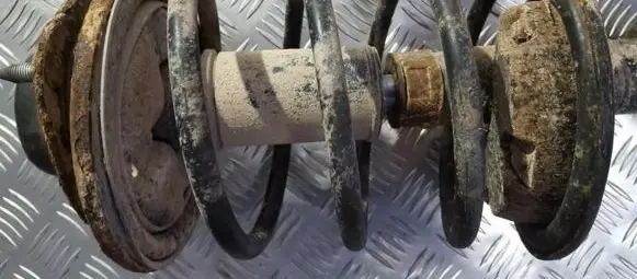 Volvo S40, V40 Front coil spring