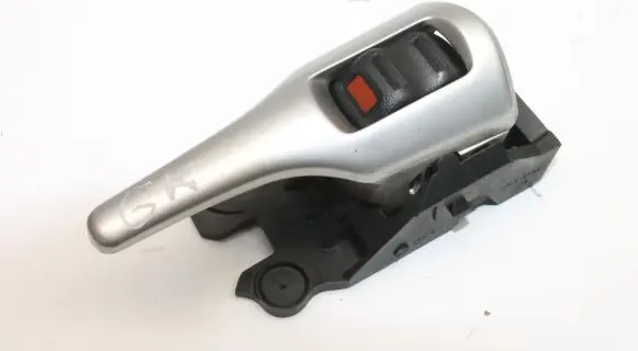 Toyota Auris E180 Rear door interior handle