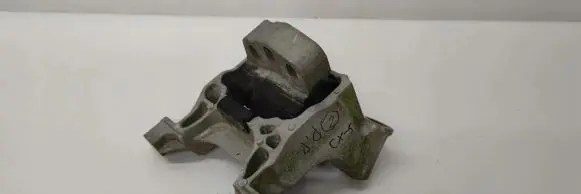 Mazda CX-5 Engine mount vacuum valve 