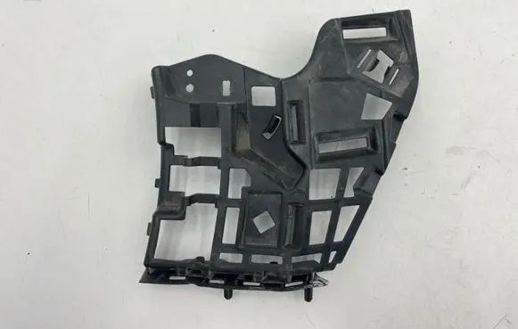 Volvo XC90 Front bumper mounting bracket 31353405