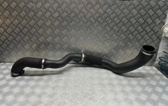Land Rover Range Rover Sport L494 Intercooler hose/pipe FPLA6K770C