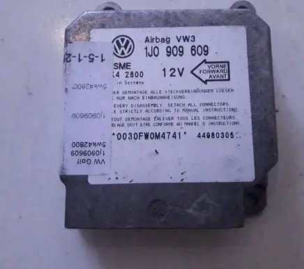 Volkswagen Golf IV Airbag control unit/module 1J0909609