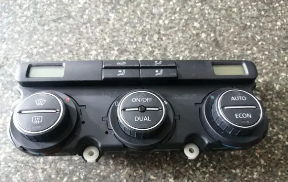 Volkswagen Touran I Climate control unit