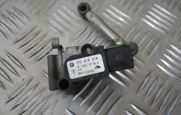 Porsche Cayenne (9PA) Headlight/headlamp level sensor 7P0616214
