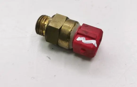 Coolant temperature sensor