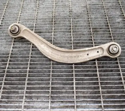 Rear upper control arm/wishbone