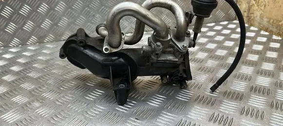Mercedes-Benz E C207 W207 Air intake duct part A6420901637