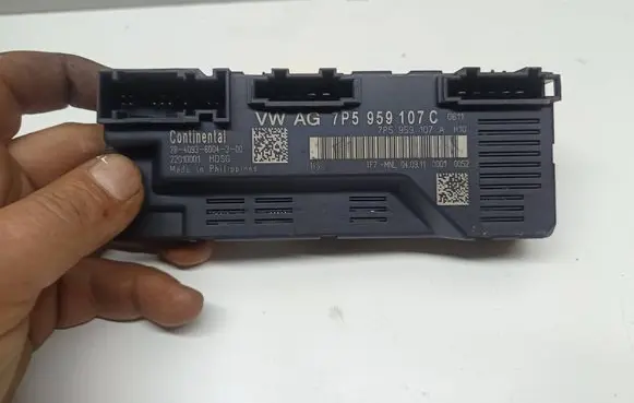 Tailgate/trunk control unit/module