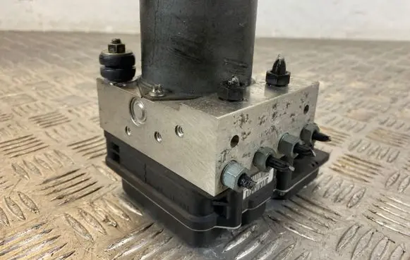 Audi A6 S6 C6 4F ABS Pump 4F0910517AC 4F0614517T