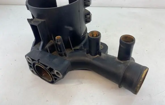 Mercedes-Benz E W212 Fuel filter bracket/mount holder A6512003700
