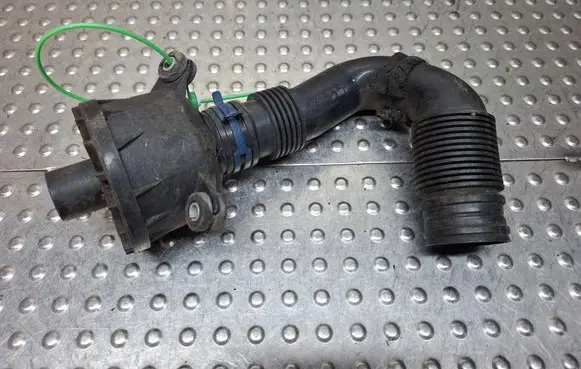 Volkswagen Golf V Intake resonator S26371784 1K0129738 1K0129770B