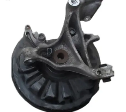 Rear wheel hub