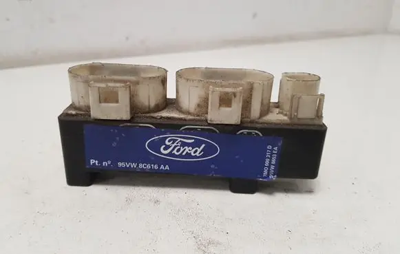 Coolant fan relay