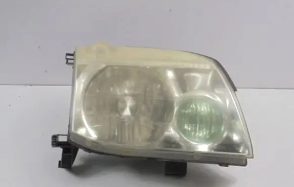 Nissan X-Trail T30 Headlight/headlamp