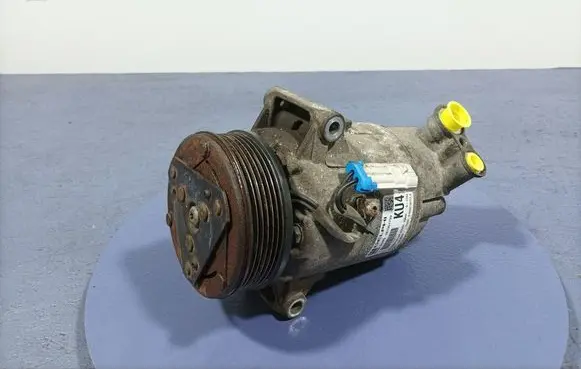 Opel Zafira B Air conditioning (A/C) compressor (pump) 13318697
