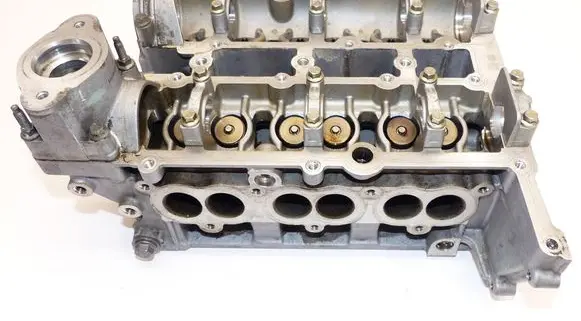 Ford C-MAX II Engine head PBCM5G-6090-GF CM5G-6090-GF