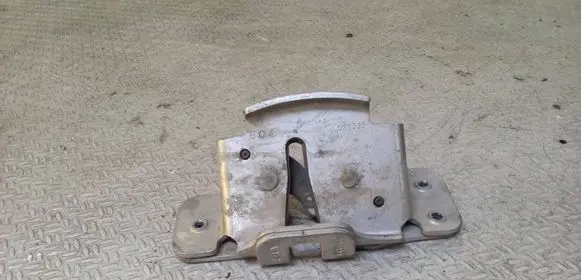 Volkswagen Routan Sliding door lock 020335