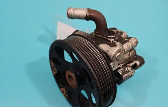 Chevrolet Captiva Power steering pump IMPRK1508346