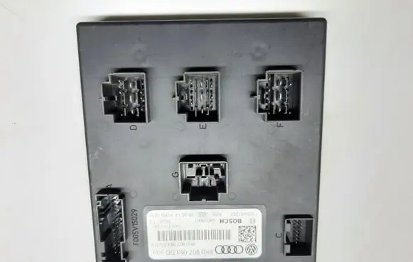 Audi A4 Allroad B8 Comfort/convenience module 8K0907063DD