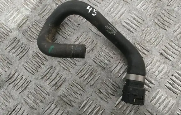 Volvo XC90 Engine coolant pipe/hose 32203162