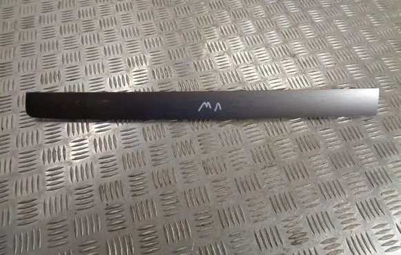 Volkswagen PASSAT B7 Panel trim 3AC857211D