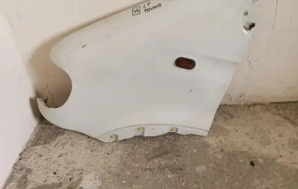 Renault Master II Fender