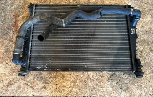 Alfa Romeo 159 Coolant radiator 60694769