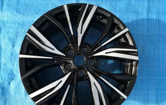 Nissan Juke II F16 R19 alloy rim KE4096P400