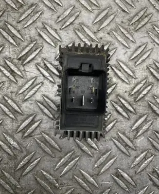Opel Zafira A Glow plug pre-heat relay