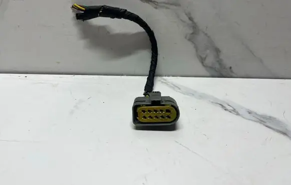 Mercedes-Benz C W204 Headlight/headlamp wiring loom/harness PA66GF23 A0525457226