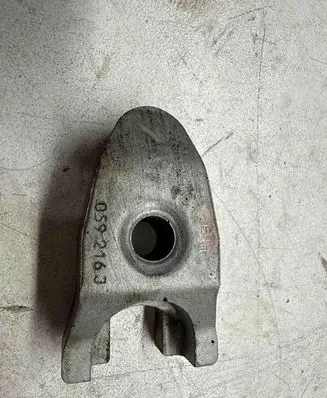 Audi A6 S6 C7 4G Fuel Injector clamp holder 059216J