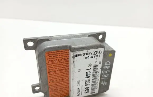 Audi A4 S4 B5 8D Airbag control unit/module 8D0959655L 0285001305